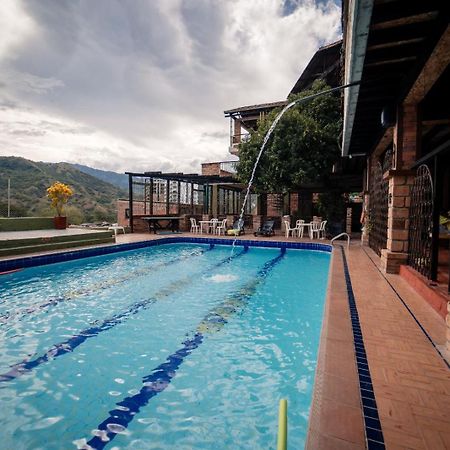 Hosteria De La Plaza Menor Santa Fe de Antioquia Bagian luar foto