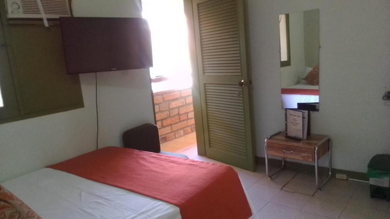 Hosteria De La Plaza Menor Santa Fe de Antioquia Bagian luar foto